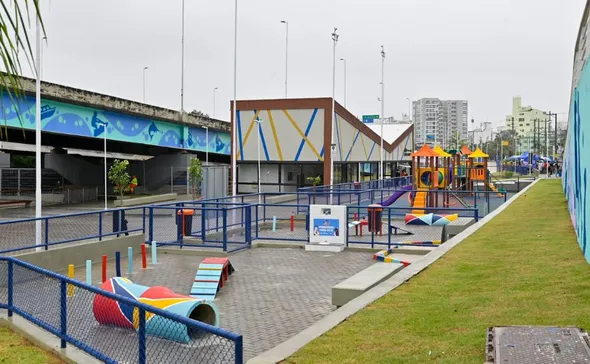 Imagem ilustrativa da imagem Prefeitura entrega Centro Náutico em Pontal de Camburi e impulsiona remo capixaba