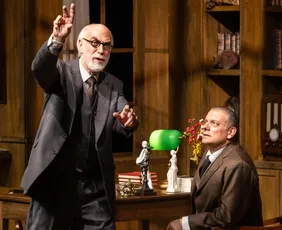 Imagem ilustrativa da imagem "A Última Sessão de Freud" chega a Vitória no Teatro da Ufes