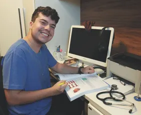 Imagem ilustrativa da imagem Congresso aprova "OAB da medicina" com prova obrigatória para novos médicos