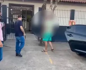 Imagem ilustrativa da imagem Idoso é preso após ser condenado a 24 anos de prisão por estupro de criança