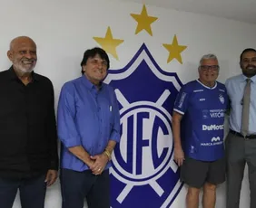 Imagem ilustrativa da imagem Vitória anuncia técnico e elege nova diretoria para os próximos três anos