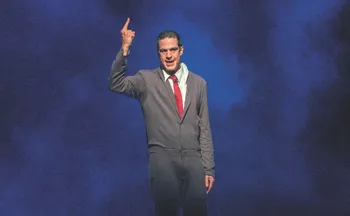 Imagem ilustrativa da imagem “Às vezes, desconectamos do milagre que é estarmos vivos”, diz Mateus Solano ao AT2