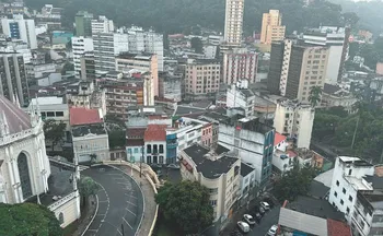 Imagem ilustrativa da imagem “Cidade de oportunidades que muda a cada dia”, afirma prefeita de Vitória