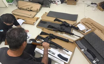 Imagem ilustrativa da imagem Lojas de armas desviavam munições importadas para o crime organizado