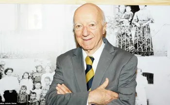 Imagem ilustrativa da imagem Morre aos 93 anos Claudio Carsughi, figura marcante do jornalismo esportivo
