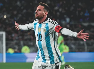 Imagem ilustrativa da imagem "Eu não quero ir embora", diz Messi após se despedir da Argentina