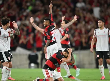 Imagem ilustrativa da imagem Flamengo tenta reverter eliminação nos tribunais