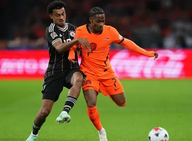 Imagem ilustrativa da imagem Holanda empata com a Alemanha no fim em estreias de Xavi e Klopp