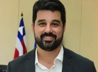 Imagem ilustrativa da imagem Justiça Eleitoral manda PF prender secretário de Salvador por retenção de ônibus