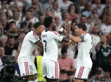 Imagem ilustrativa da imagem Real Madrid se aproveita de falhas da Inter e estreia com vitória