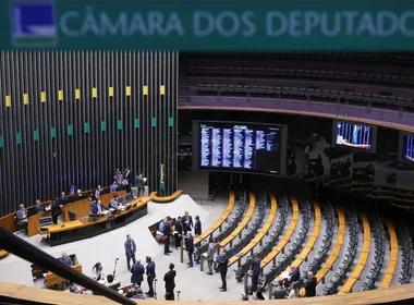 Imagem ilustrativa da imagem Renovação da Câmara federal chegou a 35%; veja nova composição da Casa
