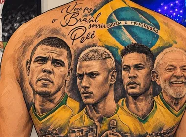 Imagem ilustrativa da imagem Richarlison publica imagem de IA com Lula tatuado após vitória do presidente