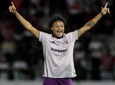 Imagem ilustrativa da imagem São Paulo volta a bater o Flamengo e avança à decisão do Brasileiro feminino