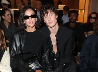 Imagem ilustrativa da imagem Shawn Mendes fala sobre fase com Bruna Marquezine e diz estar 'construindo um lar'