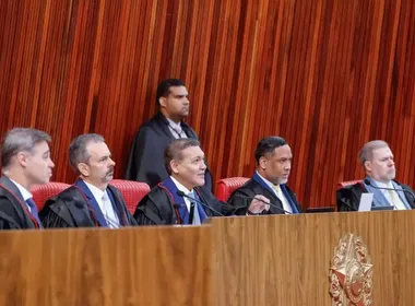 Imagem ilustrativa da imagem TSE anula votos de Garotinho, e Ruas vence governo do Rio no 1º turno