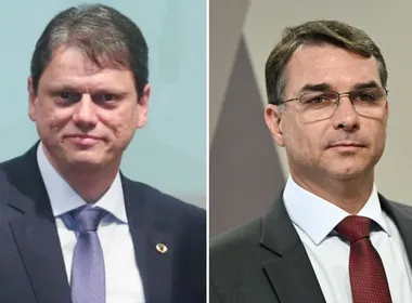 Imagem ilustrativa da imagem Tarcísio promete ajudar Flávio Bolsonaro no 2º turno contra Lula
