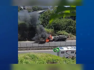 Vista aérea da ponte sobre o Rio Timbuí onde ocorrerá o içamento de vigas