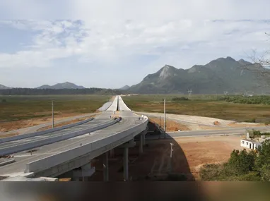 Carreta estava carregada com carga de cerveja