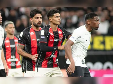 Técnico José Mourinho, do Real Madrid escalou Vini Jr.