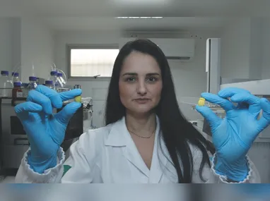 Juliana Rossoni, coloproctologista