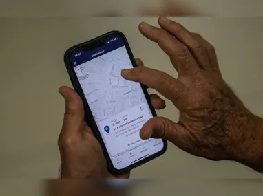 Romeu Zema vota em Araxá e acompanhará apuração em Belo Horizonte