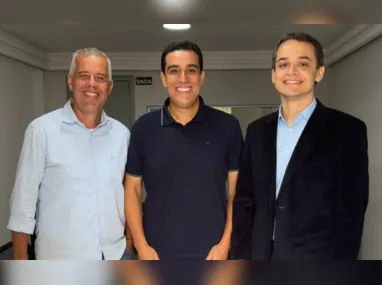 Flávio é investigado por  suspeita de lavagem de dinheiro com bets junto ao advogado Willer Tomaz, de quem é amigo