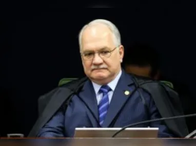 Brasília - Os ministros Alexandre de Moraes e Edson Fachin durante  sessão plenária do Supremo Tribunal Federal (STF)