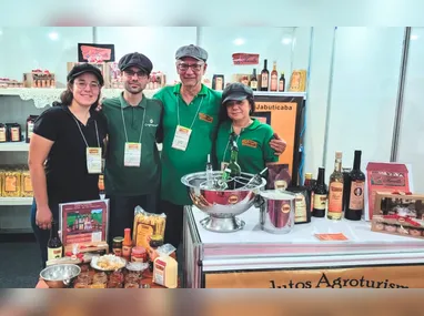 Imagem ilustrativa da imagem Feira com delícias da roça e shows na Praça do Papa