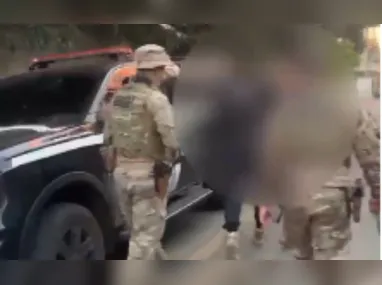 Homem é detido após importunar sexualmente duas passageiras no Transcol, na Serra