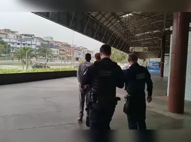 Imagem ilustrativa da imagem Foragido por tráfico de drogas é preso em obra na Rodoviária de Vitória