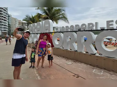 Imagem ilustrativa da imagem Guarapari ganha novo cenário para fotos na Praia do Morro