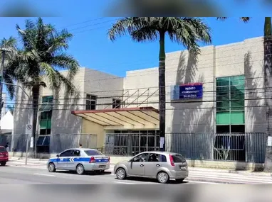 Imagem ilustrativa da imagem Mulher é presa por injuria racial contra técnica de enfermagem em PA de Vila Velha