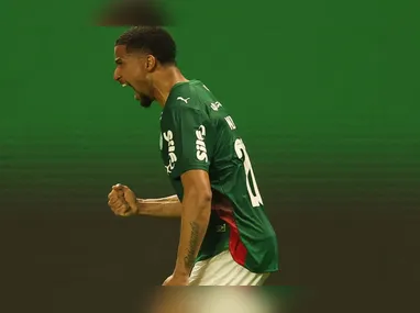 Coutinho assinou contrato e usará a camisa 11 do Santos