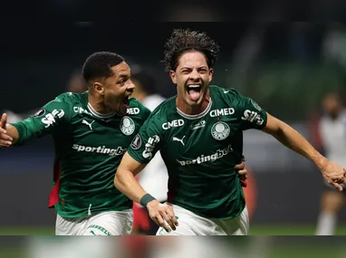 Imagem ilustrativa da imagem Palmeiras vence a LDU no Nubank Parque e joga por empate em Quito