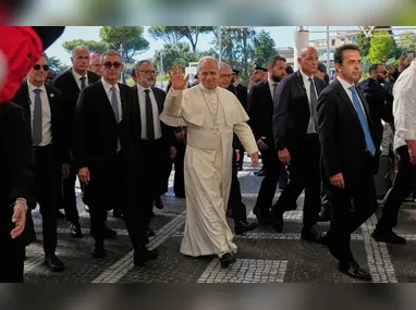O papa Leão 14 e seu irmão Louis Prevost