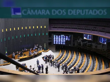 Desistência de Garotinho no TSE pode eleger Douglas Ruas ainda no 1º turno