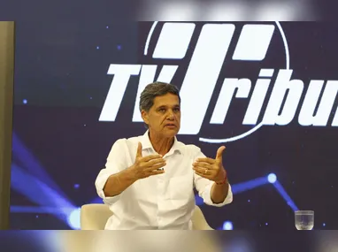 Imagem ilustrativa da imagem Ricardo defende remuneração para professores entre as três melhores do País