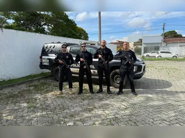 Carro teria capotado por aproximadamente quatro vezes