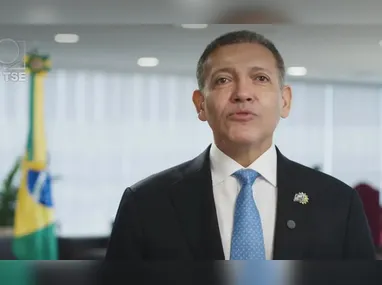 Imagem ilustrativa da imagem TSE nega acusação de Flávio sobre expulsão de fiscais de sala-cofre