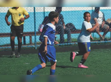 Andrés Gómez, Arrascaeta e Gustavo Gómez são alguns dos estrangeiros que atuam no futebol brasileiro