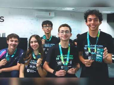Aos 24 anos, professora de Língua Portuguesa aposta na educação para transformar a trajetória dos alunos