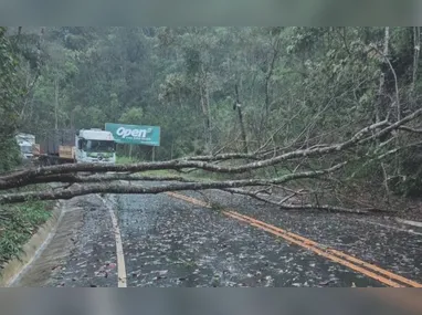 Projeção da área de lazer em construção embaixo da Terceira Ponte, na Praia da Costa, em Vila Velha