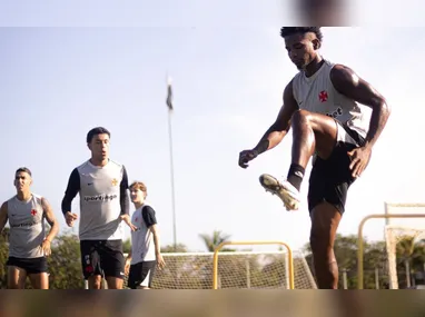 Amadou Koné comemora gol marcado