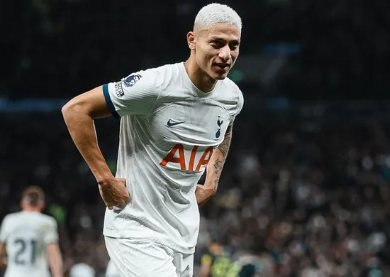 Imagem ilustrativa da imagem A cruzada entre Richarlison e Tottenham: o que fazer para deixar o clube?