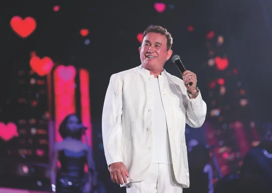 Imagem ilustrativa da imagem Amado Batista celebra 50 anos de carreira com show no ES