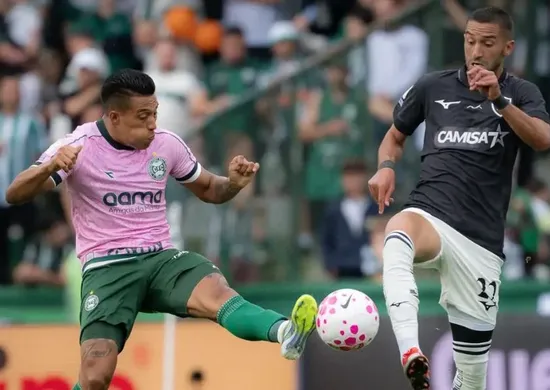 Imagem ilustrativa da imagem Coritiba e Botafogo empatam e mantêm jejum de vitórias no Brasileirão