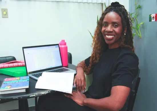 Imagem ilustrativa da imagem Empregada doméstica vira doutora em Educação