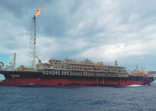 Imagem ilustrativa da imagem Empresa vai exportar petróleo e criar novos negócios no ES