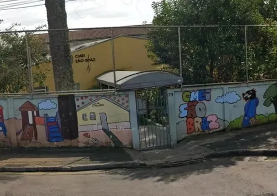 Imagem ilustrativa da imagem Homem faz reféns em escola de Curitiba e é morto pela polícia