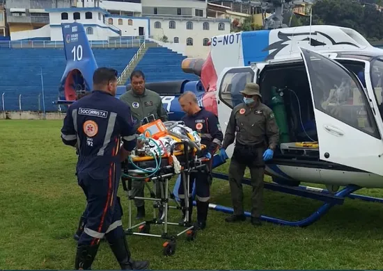 Imagem ilustrativa da imagem Idoso sofre queimaduras no Sul do ES e é transferido de helicóptero para hospital